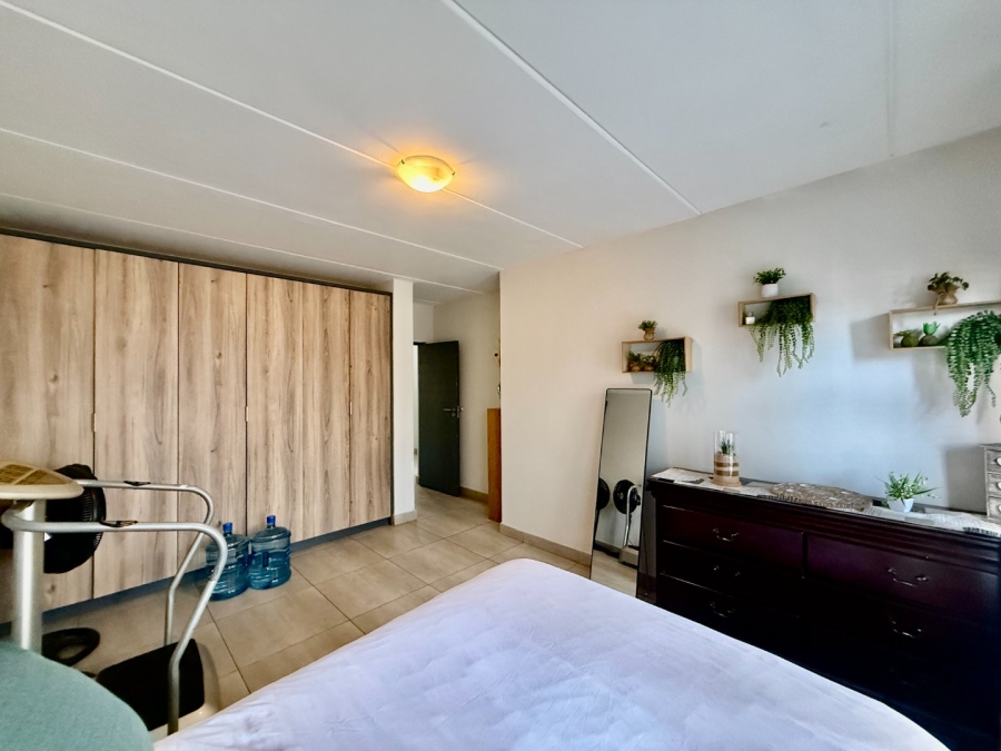 To Let 3 Bedroom Property for Rent in Melodie North West